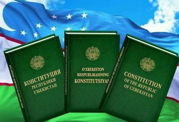 (Uzbek) ​Aziz vatandoshlar! Bugun biz muhim milliy bayramlarimizdan biri — Oʻzbekiston Respublikasi Konstitutsiyasi qabul qilingan kunni nishonlayapmiz.