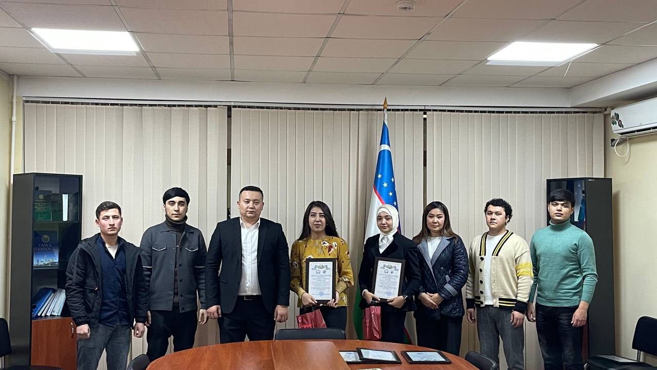 Kecha Talaba va o‘quvchilarning ijtimoiy faolligini oshirish markazida “Ona yurt qalqoni” tanlovi g‘oliblarining taqdirlash marosimi bo‘lib o‘tdi.